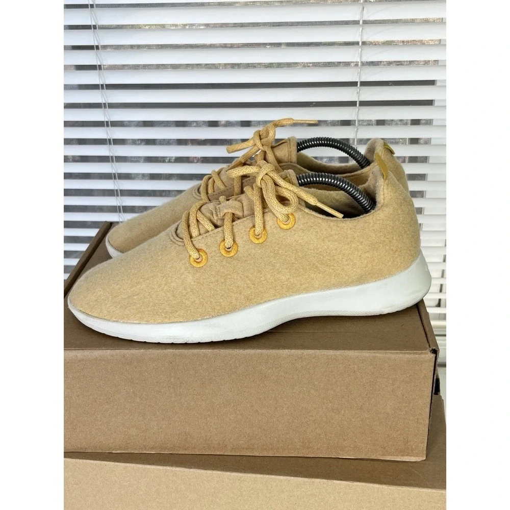 Allbirds Wool Runners Orange White Sneakers Shoes Mens Size 9